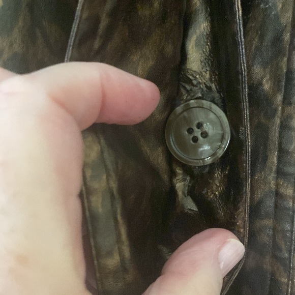 Animal print trench coat. Fully lined size 12. - Picture 4 of 7